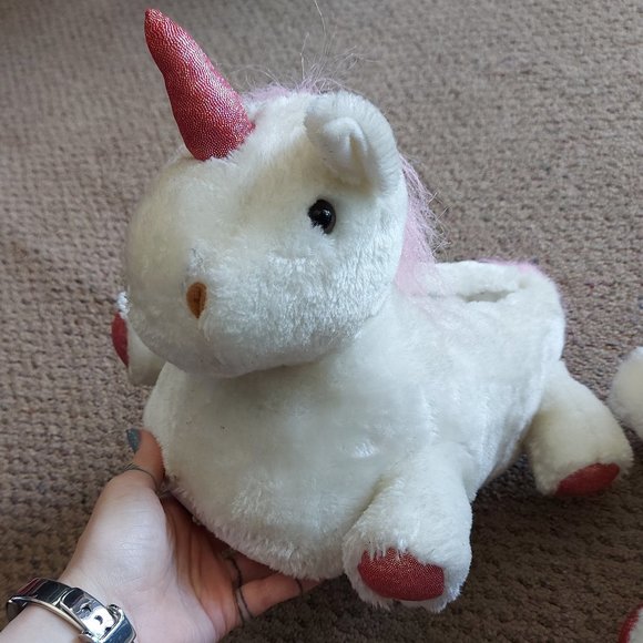 Unicorn Plush Slippers - Picture 6 of 6